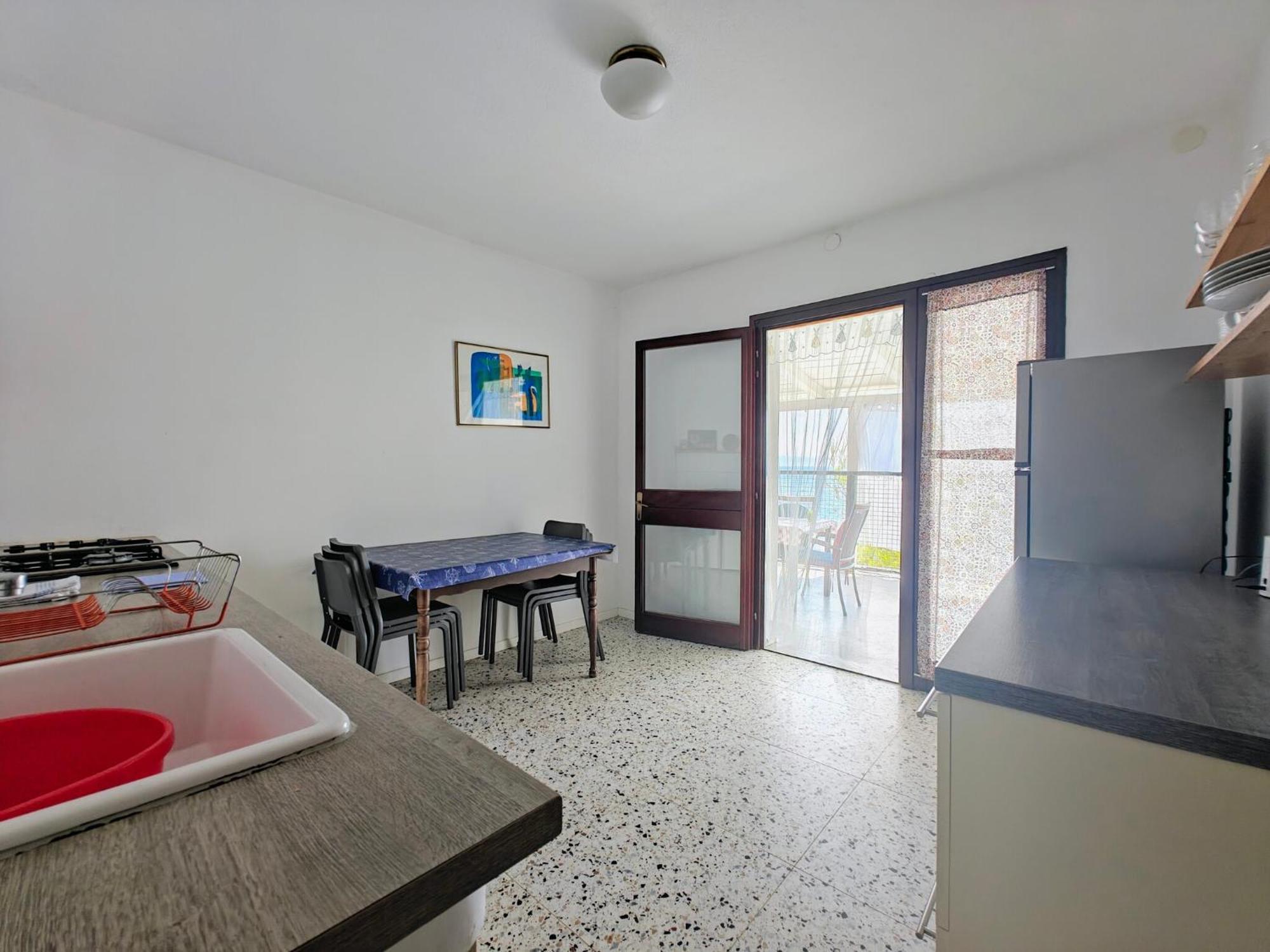 Larisa Apartamento Gdinj